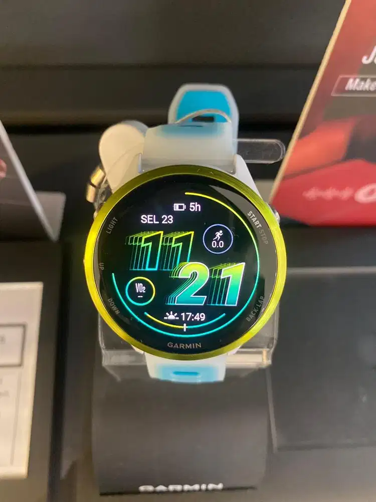 Garmin Forerunner 570 Promo