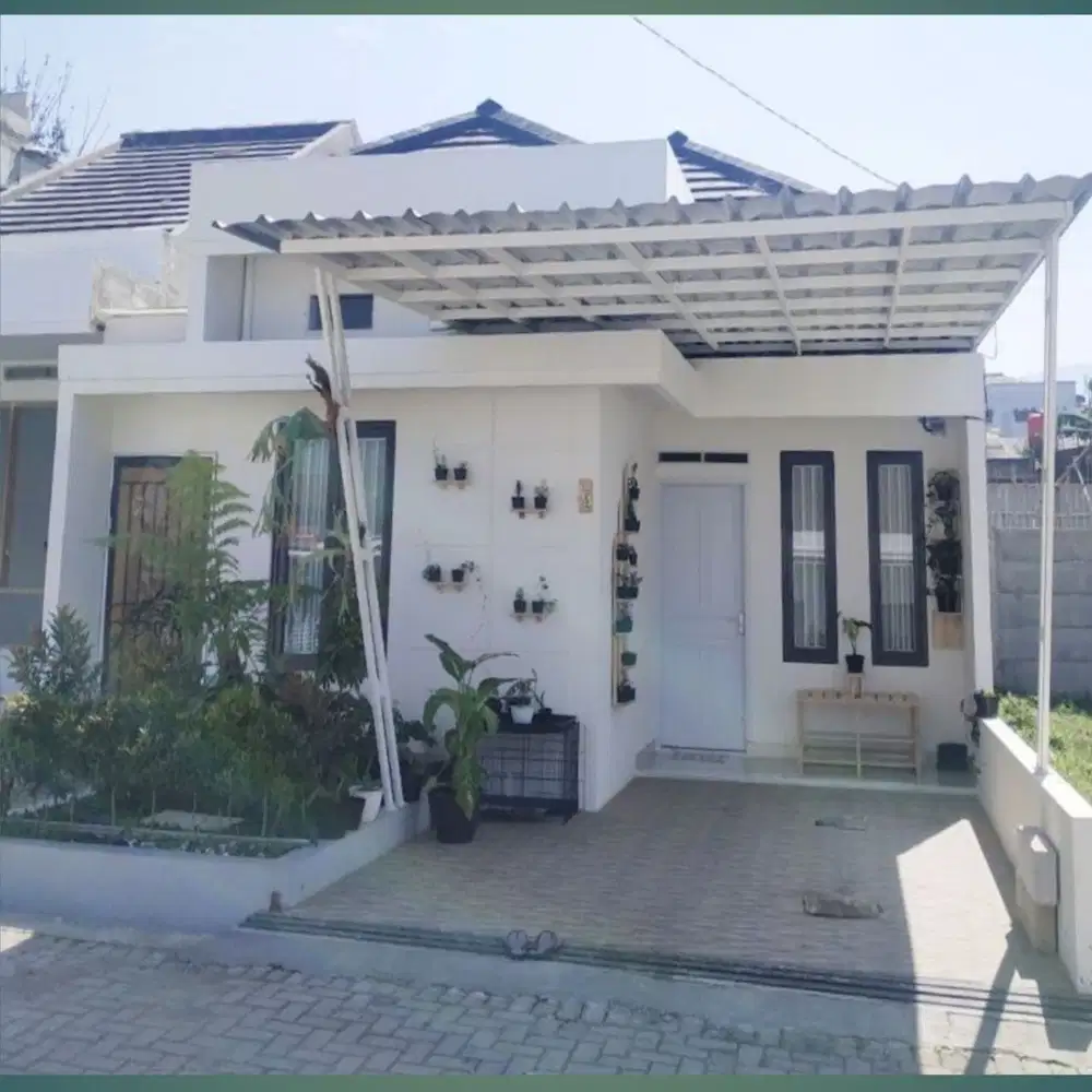 Rumah Strategis di Cihanjuang dekat Lembang Upi Setiabudi