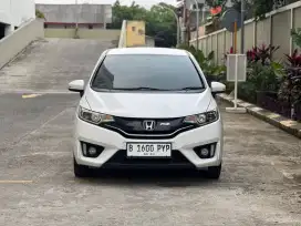 Honda Jazz RS CVT 2016 Putih metalik