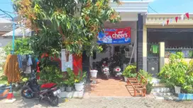 RUMAH DI KELURAHAN WEDOROANOM, DRIYOREJO, GRESIK