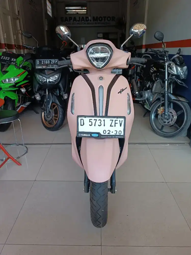 YAMAHA GRAND FILANO HYBRID NEO 2025 PINK  ANTIK