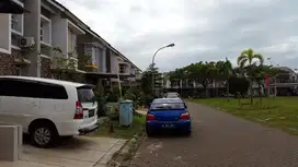 RUMAH SUDAH RENOVASI DI METLAND TRANSYOGI