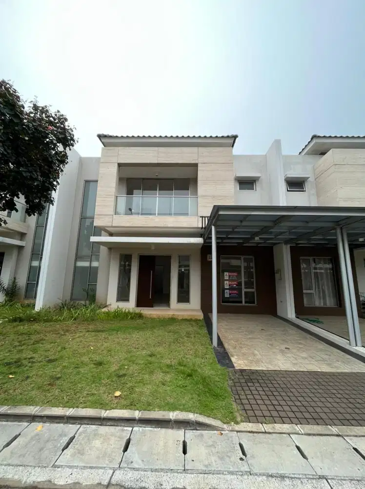 Rumah Golf Island PIK DISEWA Ukuran 10x15 Kosongan TERMURAH