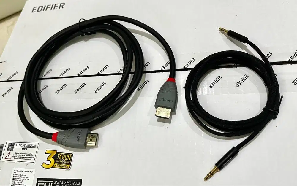 Kabel HDMI Lindy & kabel AUX Vention