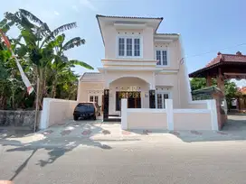 RUMAH MEWAH LINGKUNGAN ASRI 9 MENIT KE RS HARDJOLUKITO JOGJA