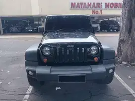 Jeep Wrangler 2 Door 3.8L AT Nik 2010
