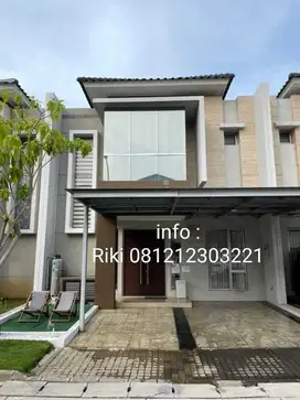 Dijual Cepat Rumah Siap Huni sudah di Renovasi di Golf Island Pik