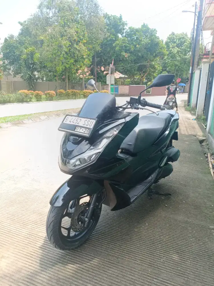 (for Sale) Honda PCX 160cc 2023 SURAT LENGKAP
