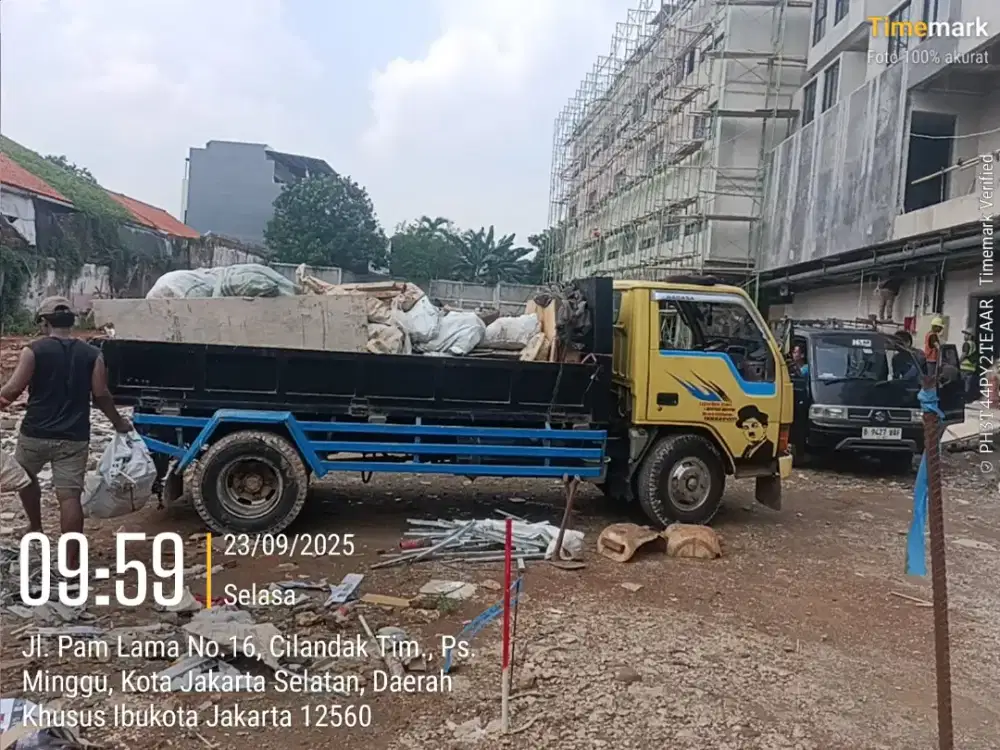 Jasa buang puing tanah