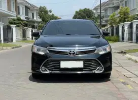 Toyota Camry 2.5 V AT

Tahun : 2015