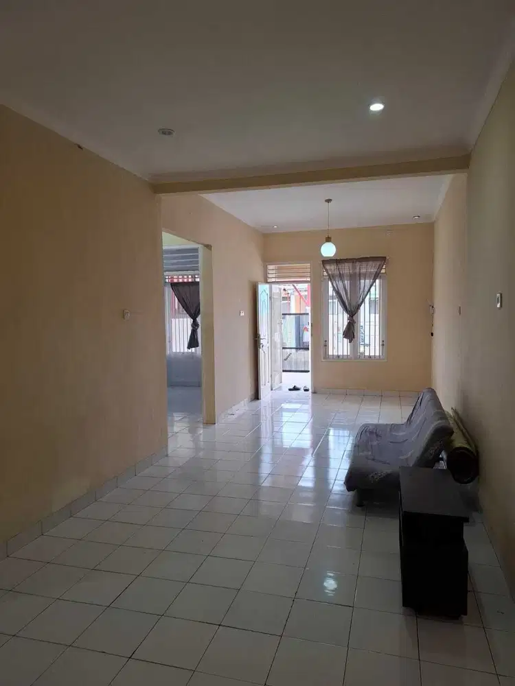 Rumah Taman Royal, siap huni, bebas banjir, bisa KPR