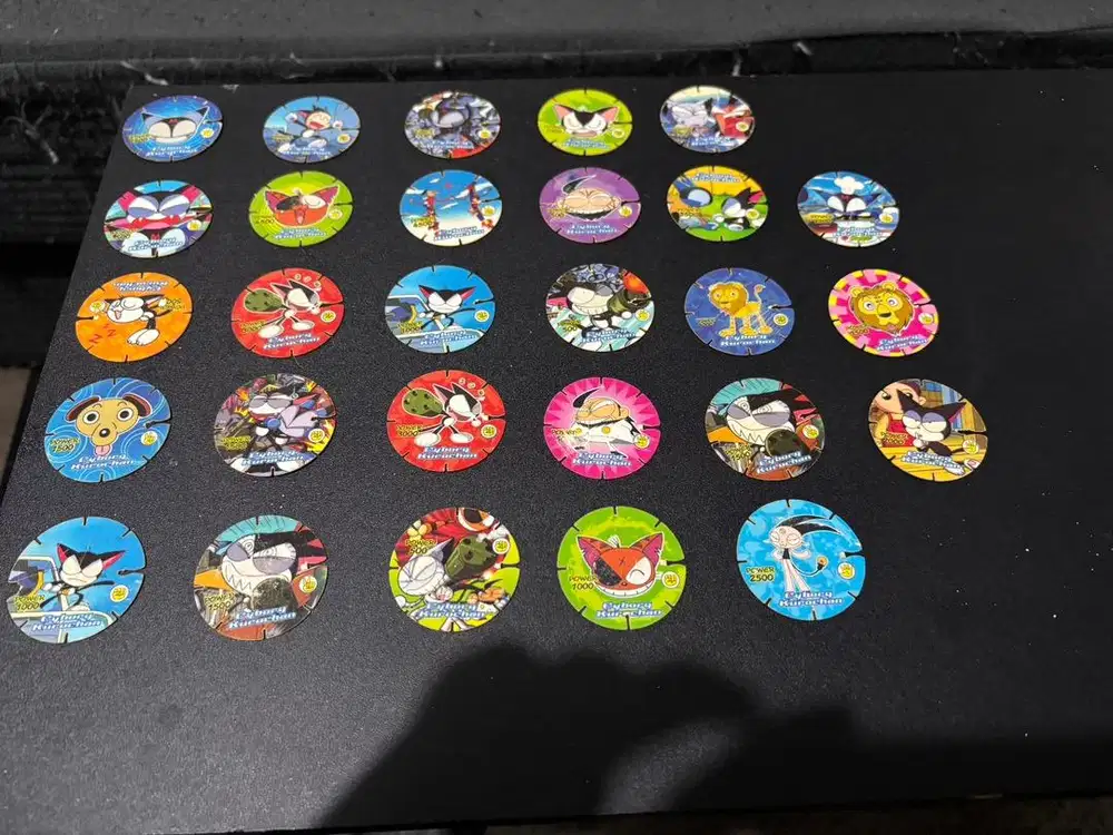 Tazos Pin Mainan jadul CYBORG kurochan Chiki