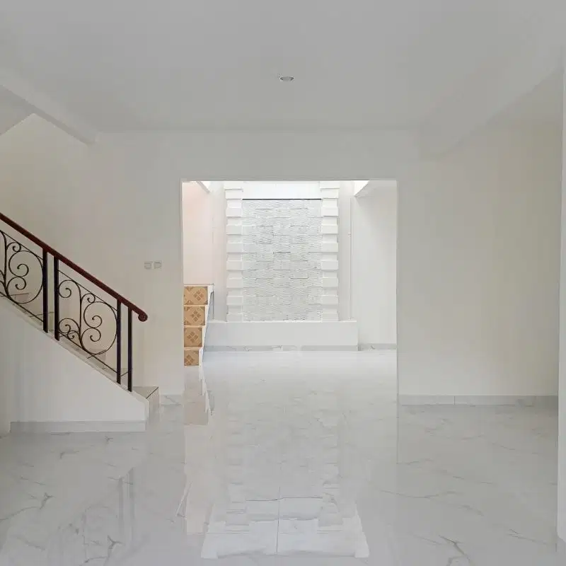 FOR SALE KOTA WISATA Rumah bagus siap huni