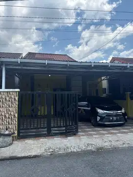 Disewakan rumah dan isi nya lengkap