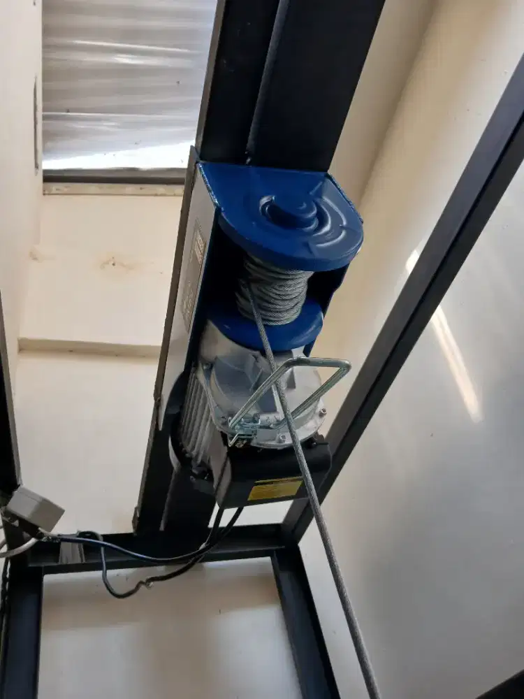 Tubrax Mini Hoist Electric 1500kg second