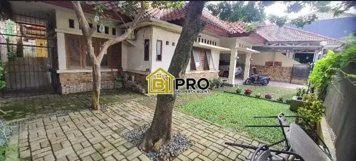Rumah mewah lenteng agung dijual