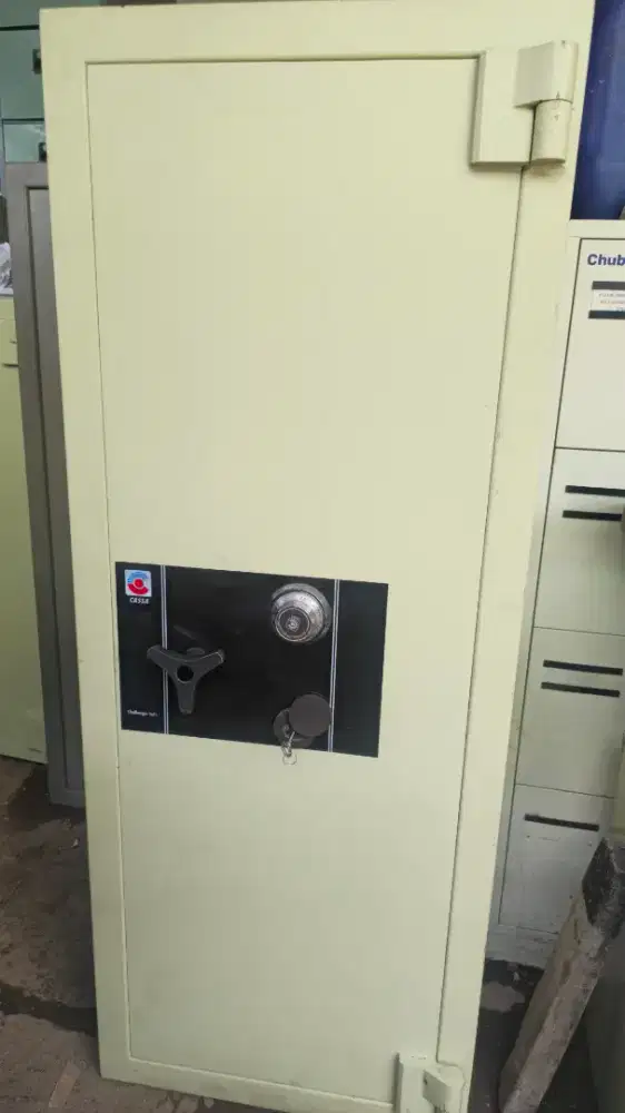 Brankas cassa challanger