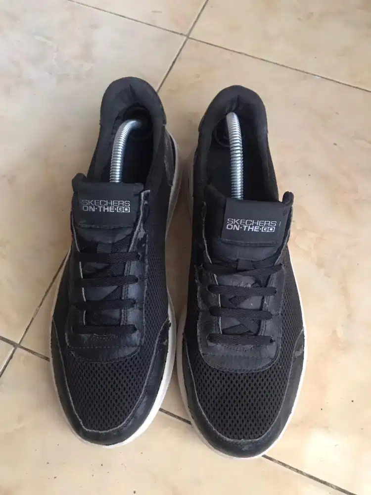Sepatu Skeechers