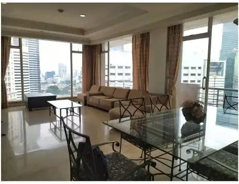 Apartment Istana Sahid, Tower melati 3plus1, lantai sedang, sf