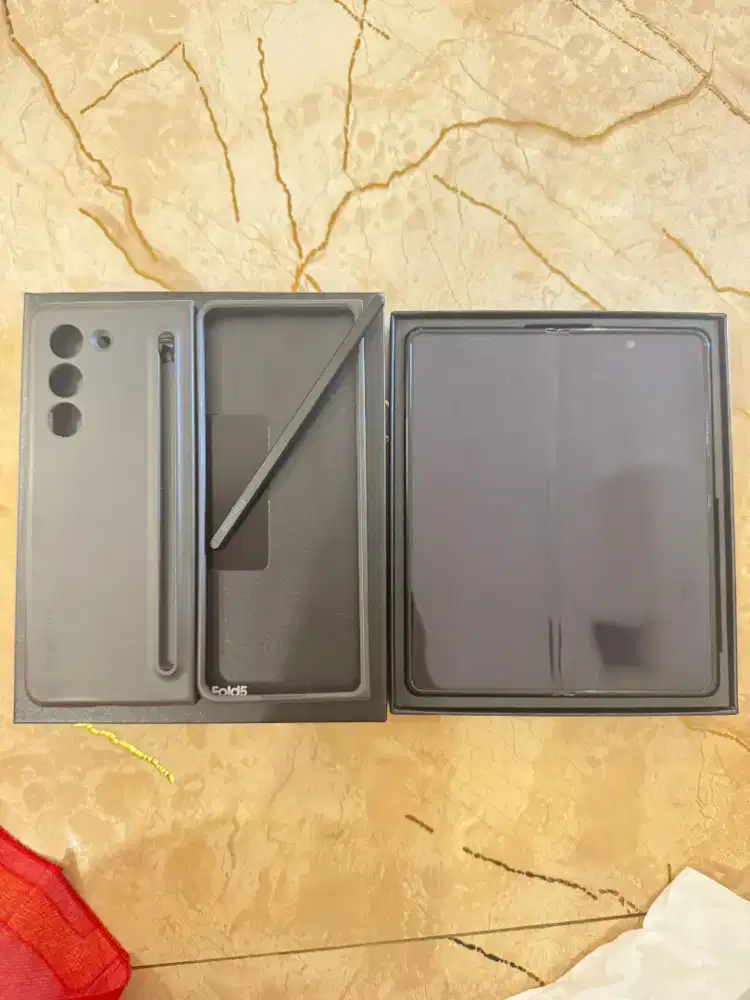 Samsung Z Fold 5 1tb SEIN Fullset