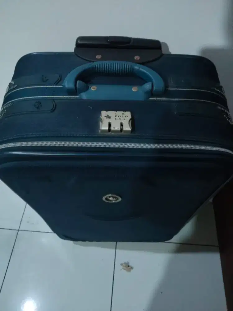 Koper Besar Santa Barbara polo & racquet club