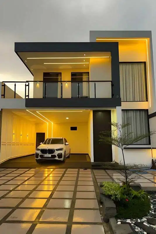 Rumah Mewah Luas Kolam Renang dekat RSA UGM