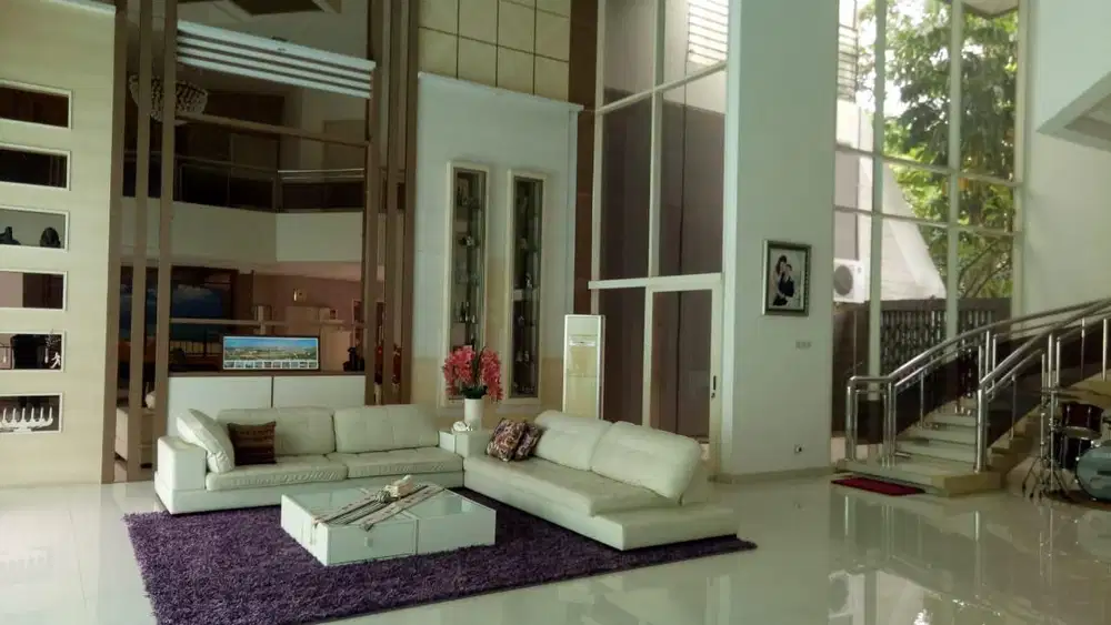 Rumah Mewah Sunter, siap huni, bisa KPR