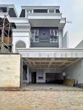 RUMAH BARU CLASSIC  PRIVATE POOL  DI PEJATEN BARAT JAKARTA SELATAN