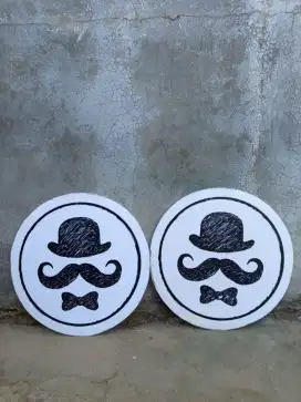 Sepasang Acrylic Bulat Bekas Neon Box Diameter 60cm