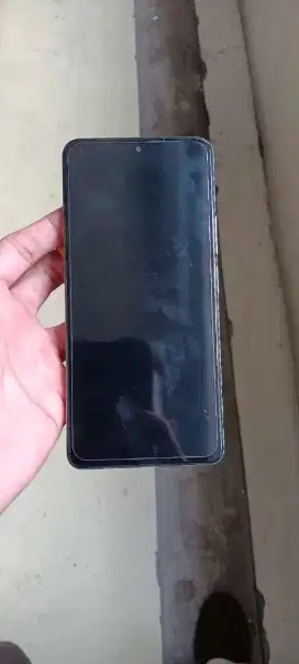 Poco F4 (8/256)