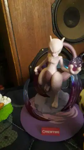Action figure second
