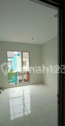 Rumah Baru Di Cluster Milano Village Paramount Serpong