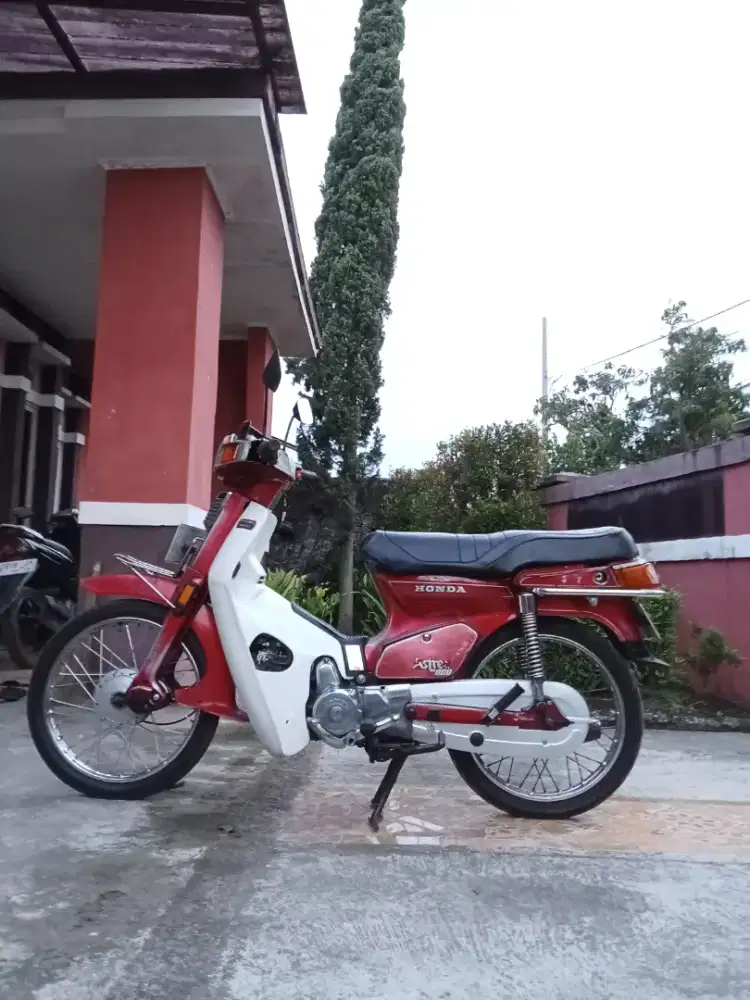 Astrea 800 tahun 86