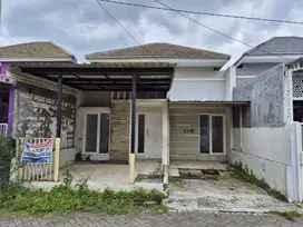 PERUM RUMPUT IMPIAN BLOK C1 NO 08, HULAAN, MENGANTI GRESIK