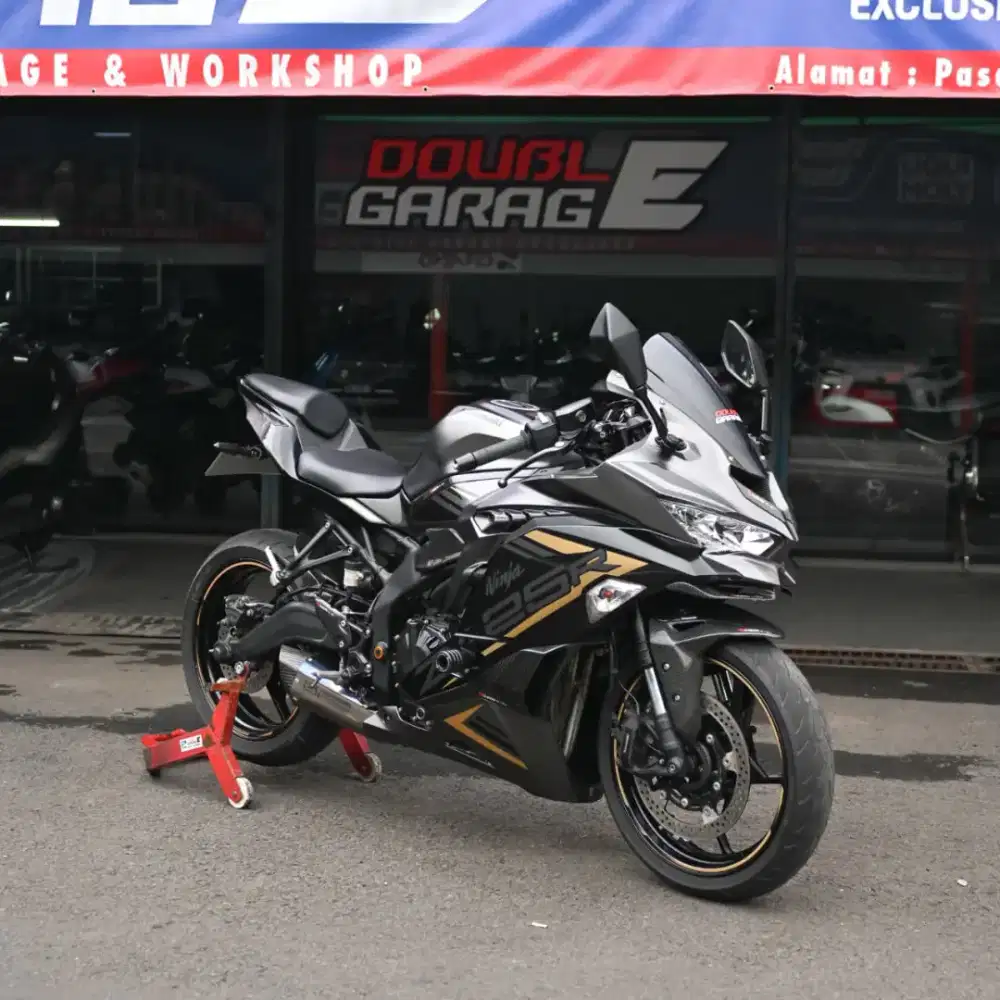 KAWASAKI ZX25R 2022 ABU-ABU ABS QUICKSHIFTER