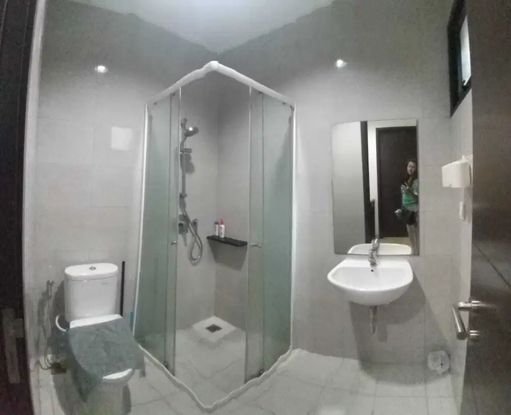 DIJUAL RUMAH MILENIAL PIK2 UKURAN 4.5X10 SEMI FURNISH 2LANTAI TERMURAH