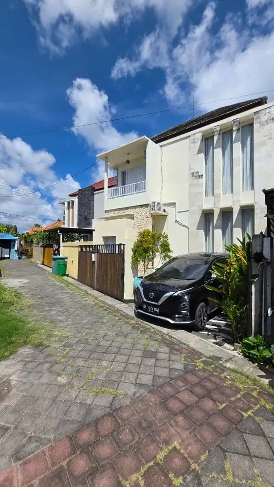 Rumah Taman Jimbaran Badung