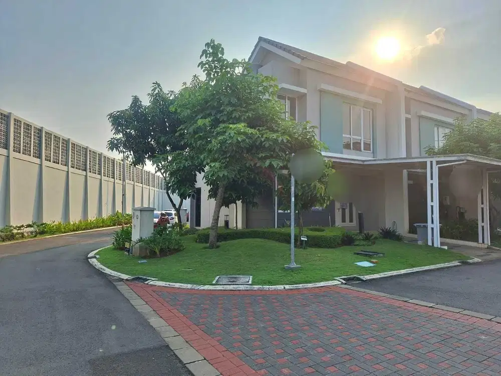 Rumah Cantik posisi Hoek View Pool Cluster Agnesi Gading Serpong
