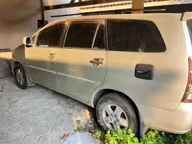Toyota Kijang Innova 2006 Bensin