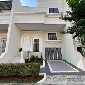 Dijual Rumah Brand New di Camden House Intercon, Jakarta Barat.