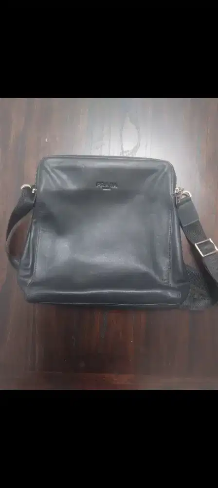 Jual Tas Slempang Prada Full Leather