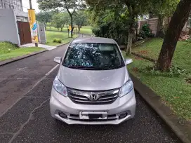 Honda freed E PSD 2012 AT