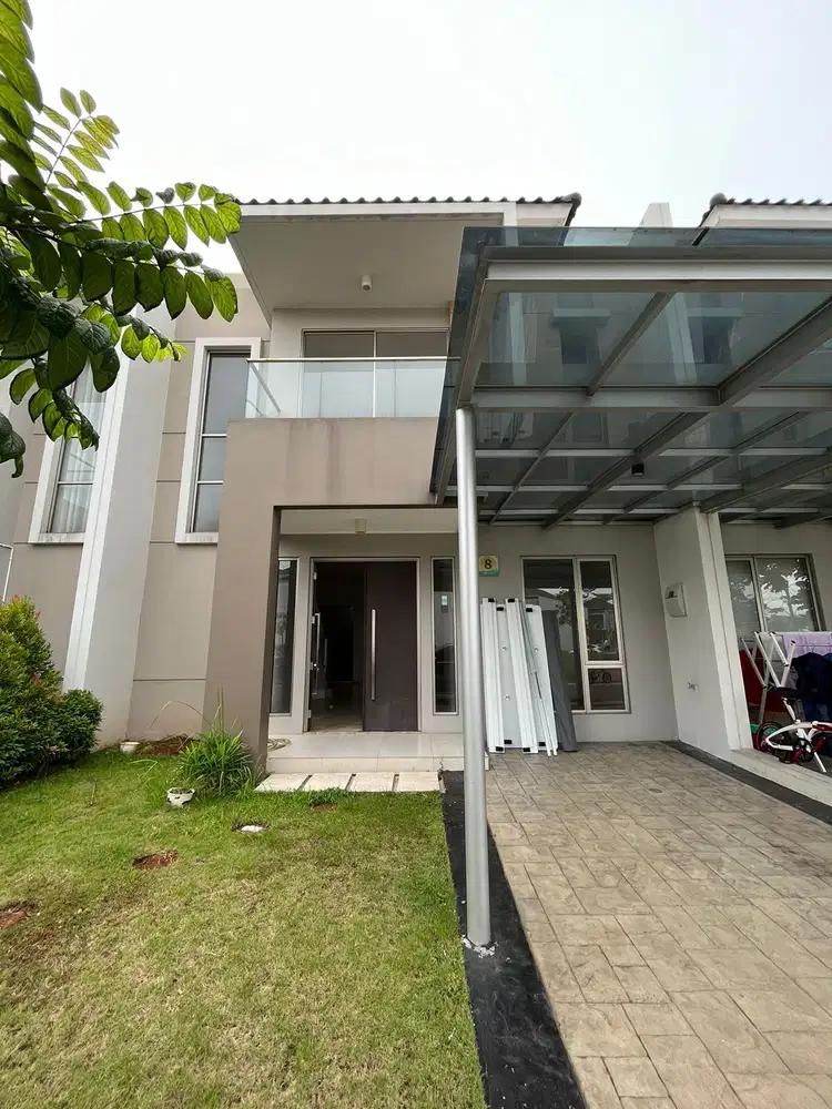 Rumah Golf Island PIK DISEWA Ukuran 8x15 Hook Kosongan Siap Huni