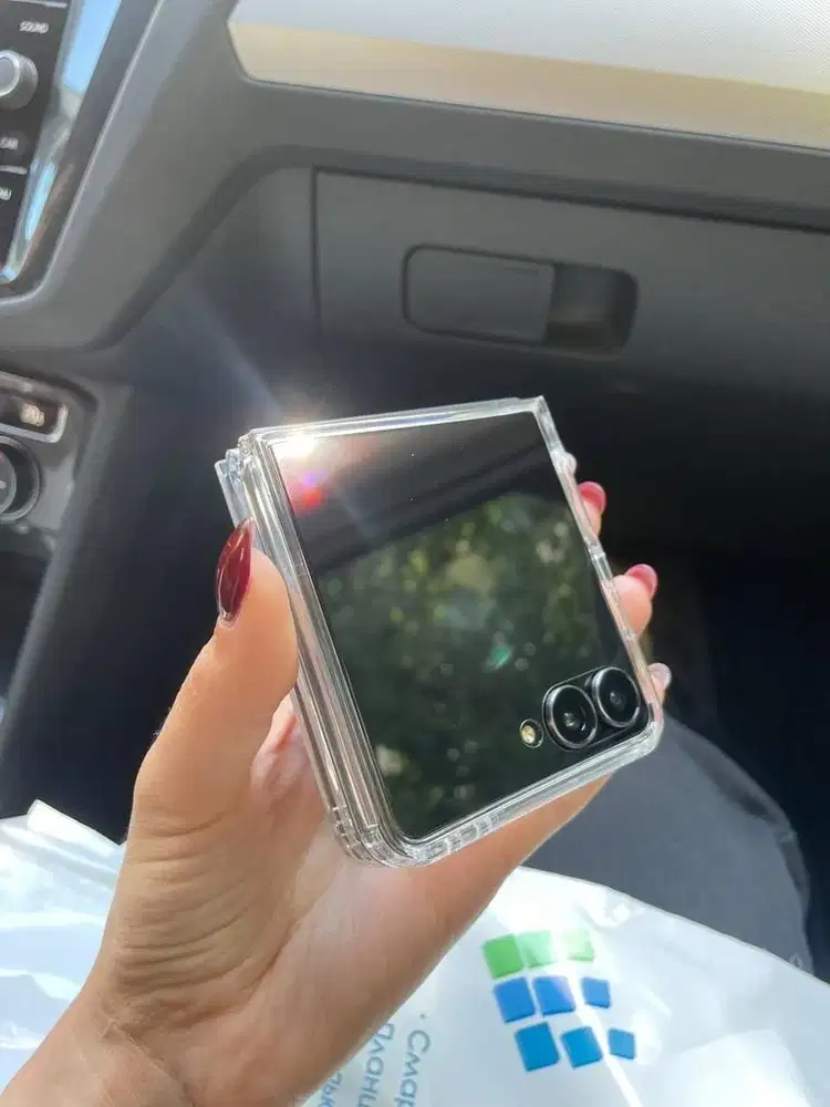 Z Flip 7 Black 256 GB