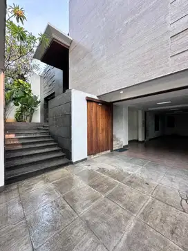 FOR SALE PONDOK INDAH LUXURIOUS TROPICAL HOUSE. AREA EXCLUSIVE, JALAN LEBAR