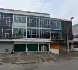 ANA RUKO GANDENG UK 8X25M DI JALAN BOULEVARD TAMAN RATU, DURI KEPA