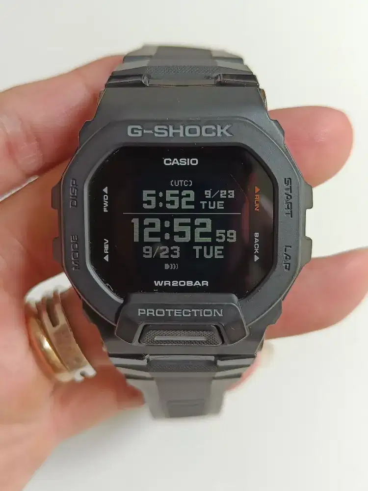 Casio G-Shock GBD 200 original bekas bagus cukup mulus normal semua