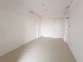 Sewa studio kosongan apartemen Bassura City lantai rendah