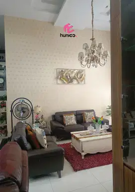 Dijual Rumah Semi Furnished Daerah Setia Budi Jalan Bunga Tanjung XI