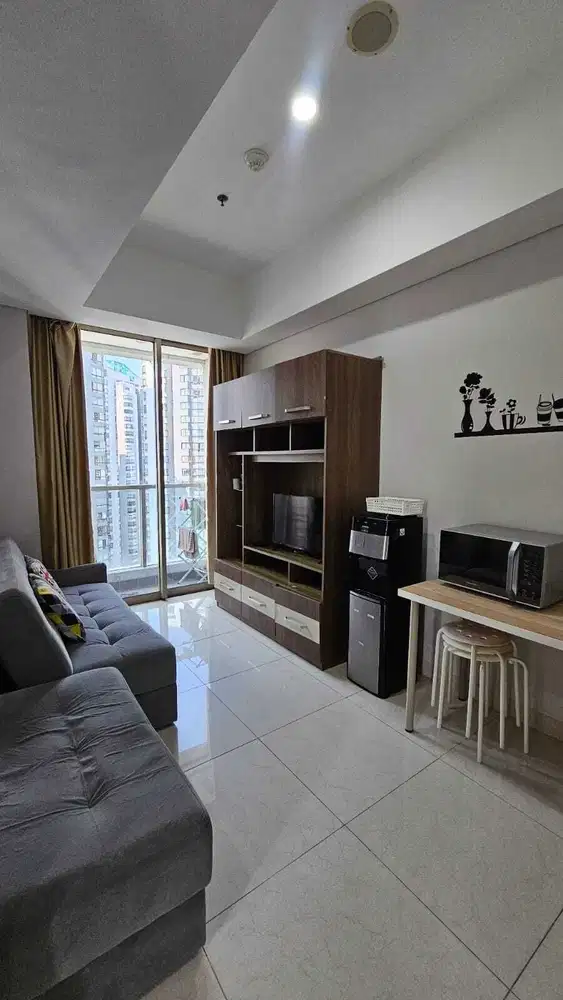 Di sewakan Apartemen Taman Anggrek Residences
